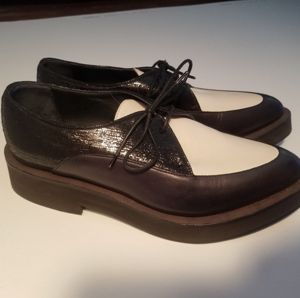 Brunello Cucinelli Black white leather shoes 38.5